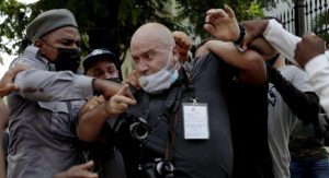 Periodista español detenido en Cuba